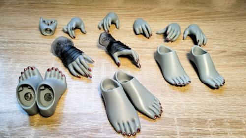 Вернулась из отпуска и сразу порадовала варварку маникюром и педикюром! 01