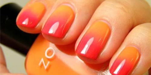 Одной из новых, модных тенденций в маникюре является техника градиентного маникюра. 06