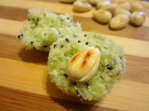 Как сделать домашние Рафаэлло из киви и орехов. 07 Как сделать домашние Рафаэлло из киви и орехов. 07