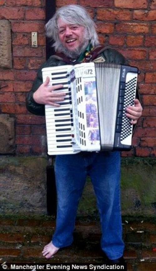 Бомж спас эфир и стал звездой. 01 Бомж спас эфир и стал звездой. 01