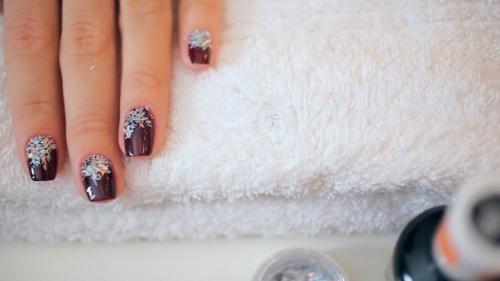 Три идеи новогоднего маникюра. 09 Три идеи новогоднего маникюра. 09