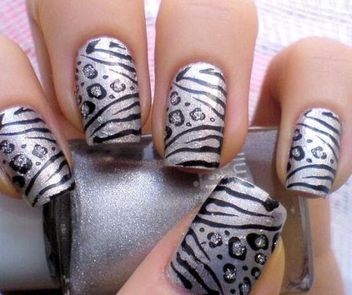 Самый модный анималистический стемпинг на ногтях 2017. 02