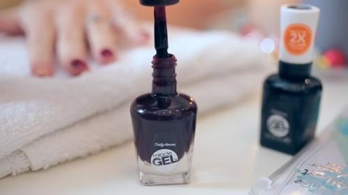 Три идеи новогоднего маникюра. 06 Три идеи новогоднего маникюра. 06