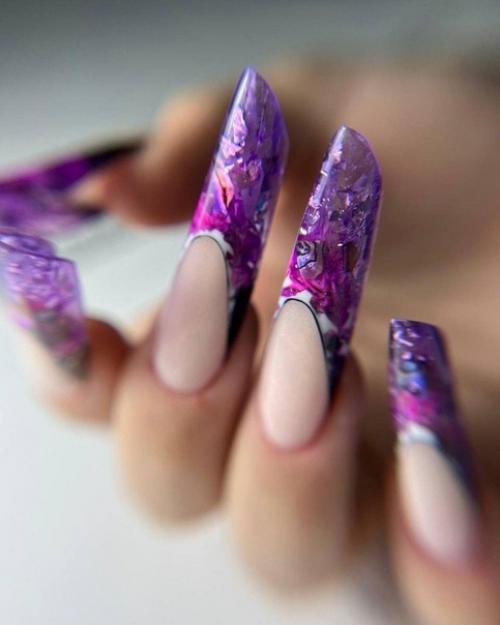 Маникюр в фиолетовых оттенках. 08