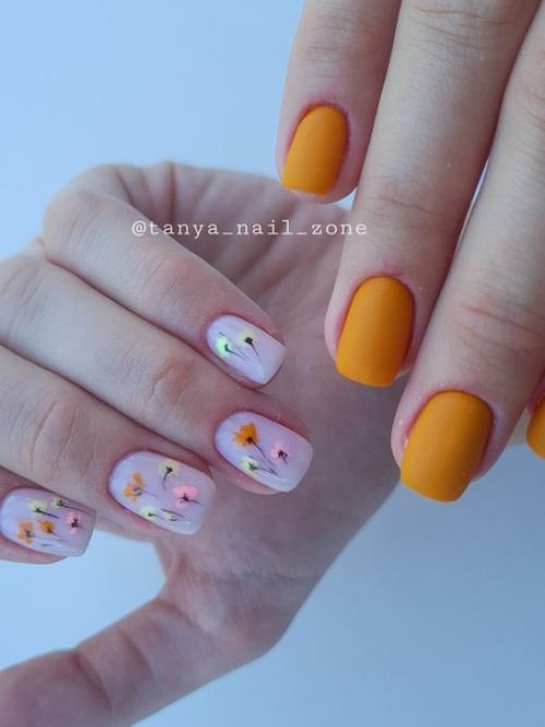 Это наклейка?  Даже зная, что я рисую, при каждом показе фото, мне задают этот вопрос. 02