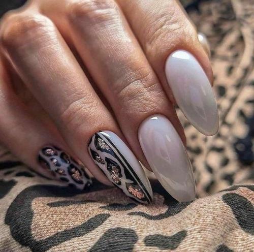 Белые ногти можно носить в любое время года. 04