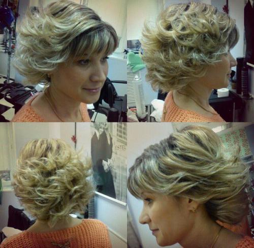 Вежливый персонал, спокойная располагающая обстановка и приятные цены. 01