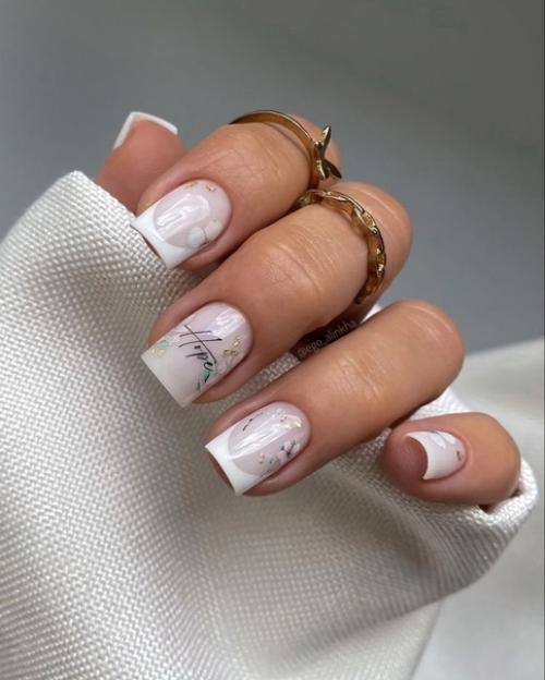 Белые ногти можно носить в любое время года. 07