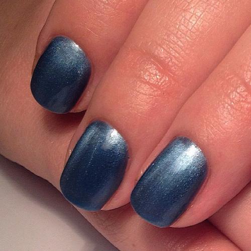 Уважаемые мастера!  Прошу объективно оценить мои работы (комбо - маникюр и покрытие гель - лак. 05