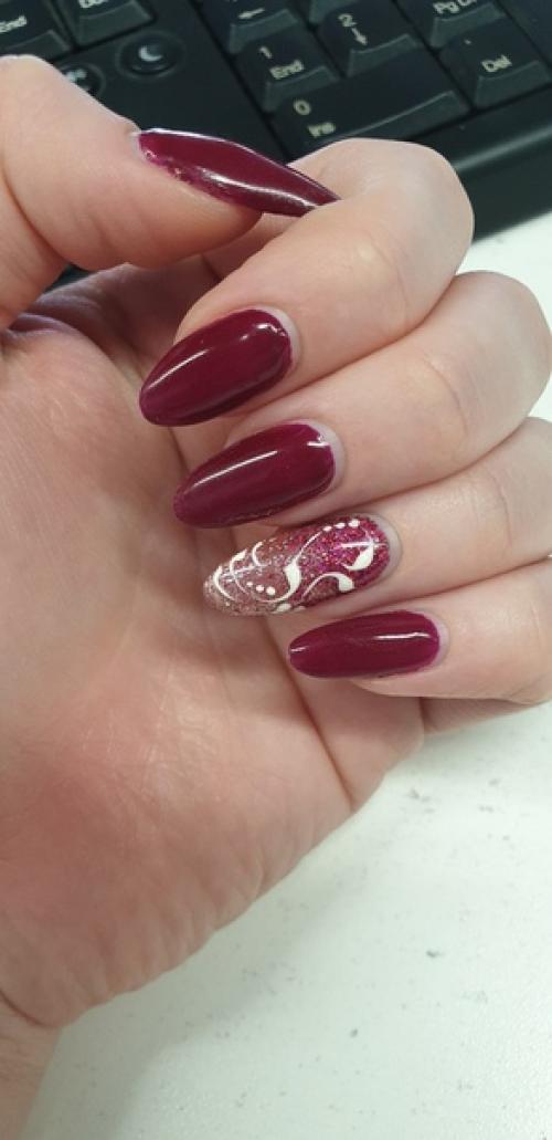 Добрый день ногтями занимаюсь пока для себя, но планирую начать этим зарабатывать, сколько бы отдали за такую работу? 05