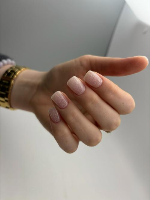 И снова я - мастер маникюра, и, да, у меня аллергия на гель - лак. 02