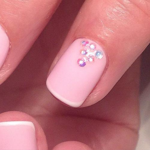 Уважаемые мастера!  Прошу объективно оценить мои работы (комбо - маникюр и покрытие гель - лак. 04