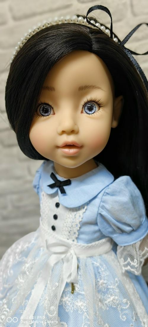 В моей коллекции последнее время куклы селятся нечасто и не все. 02