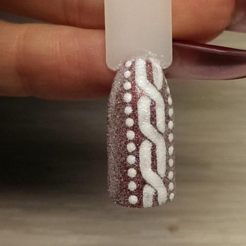 Мы рисуем узоры на свитере? 03