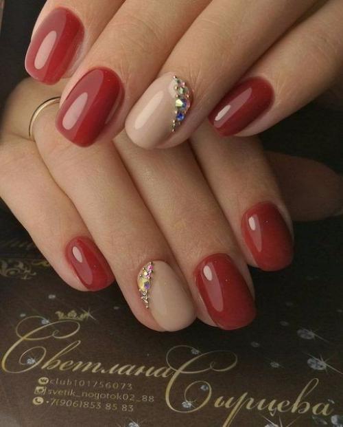 Маникюр на короткие ноготки. 01