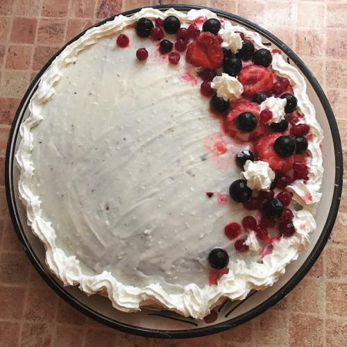 Меня зовут Вероника искакова, мне 21 год. 02 Меня зовут Вероника искакова, мне 21 год. 02