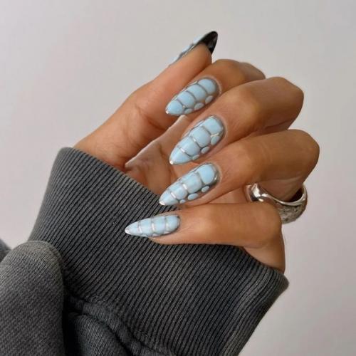 Самый модный дизайн маникюра на новый год - 2024. 01