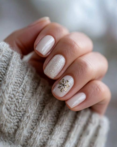 Нежная подборка маникюров для тех, кто любит аккуратность и детали. 03