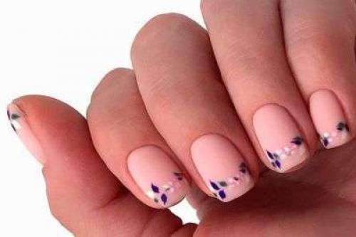 Рисунки для нежного маникюра. 08