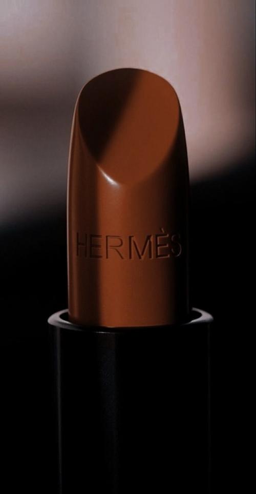 Терракотовый - тёплый оттенок, напоминающий обожжённую глину. 04