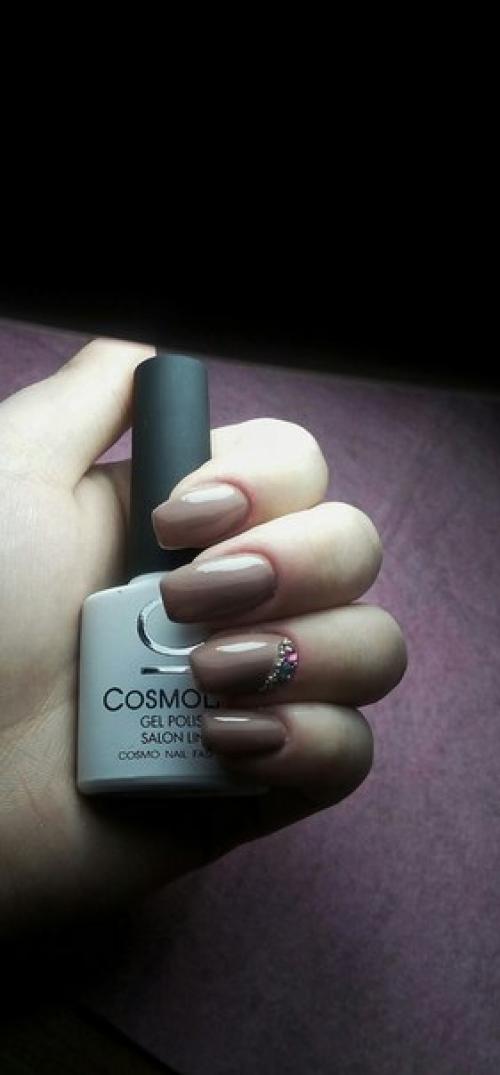 Я самоучка, занимаюсь наращиванием и гель - лаком 3 месяца. 06