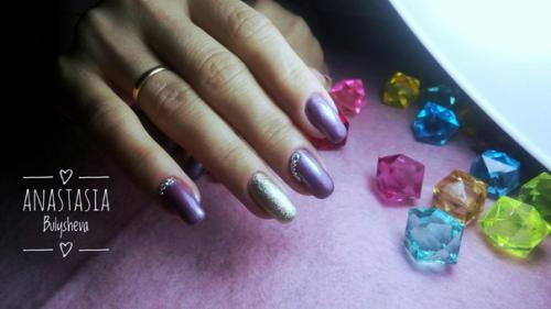 Я самоучка, занимаюсь наращиванием и гель - лаком 3 месяца. 03