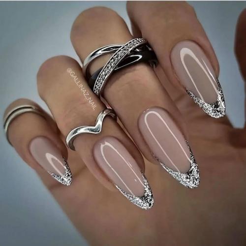 Какой вариант больше понравился? 01