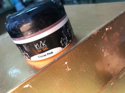 Анонимно!  Укрепляю гелем ( ириск) сверху шеллак и трескается вот так. 02