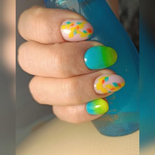 Маникюр, наращивание ресниц. 03