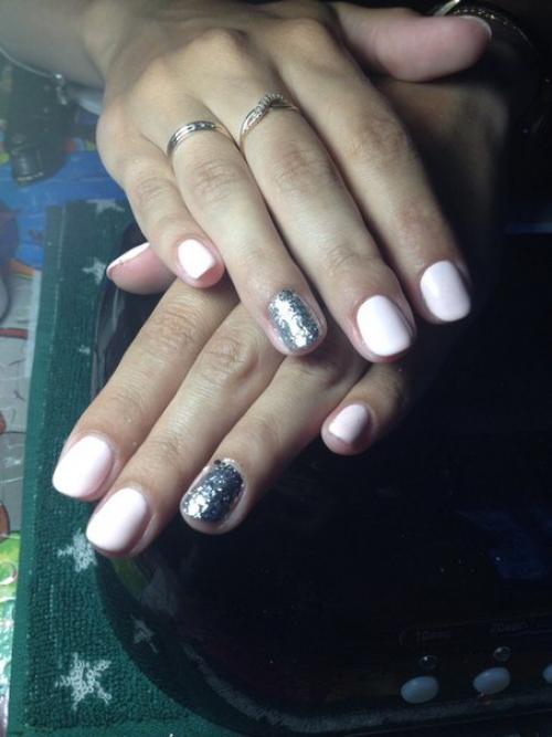 Девочки оцените?  Занимаюсь год, не обучалась, делаю только близким и очень редко, что не так? 02