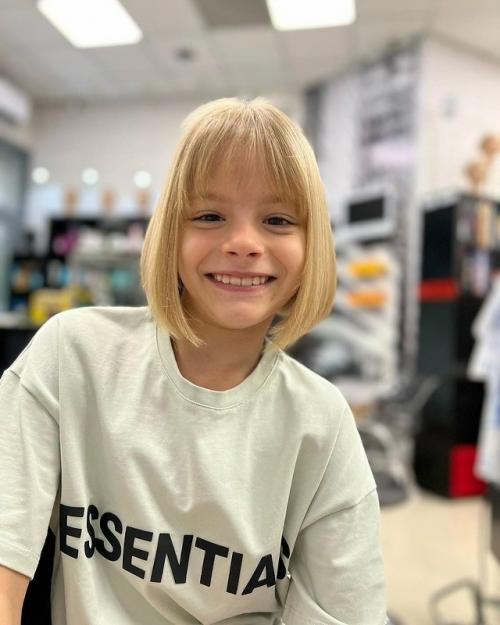 Алиса - босс: как 12-летняя дочь Тимати Строит всю семью. 01