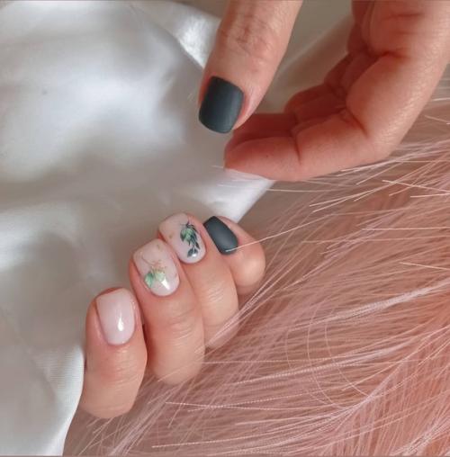 Маникюр весна - лето 2023: актуальные цвета и трендовый дизайн ногтей. 07