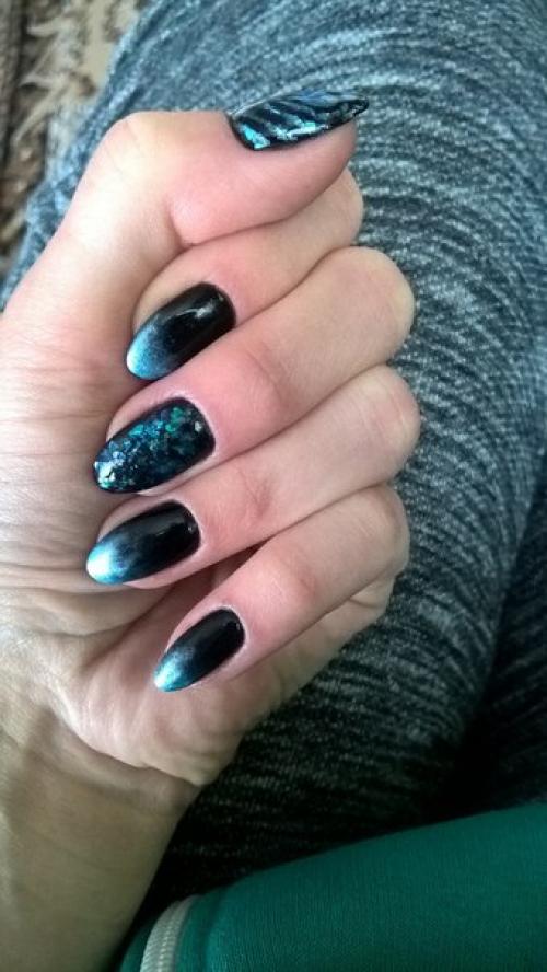 Привет) девочки не судите строго, купила себе гель лаки и всяческий дизайн, получаю огромное удовольствие делая маникюр? 03