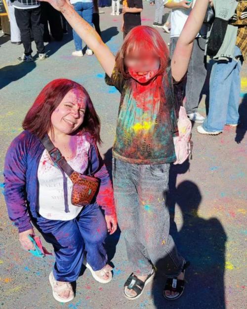 Валерия кожемяко из Екатеринбурга - самая маленькая мама в России: её рост всего 109 см. 02