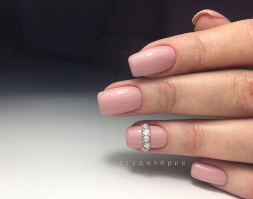 Маникюр классический и покрытие только на натуральных ногтях. 08