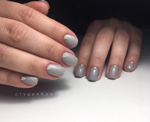 Маникюр классический и покрытие только на натуральных ногтях. 03