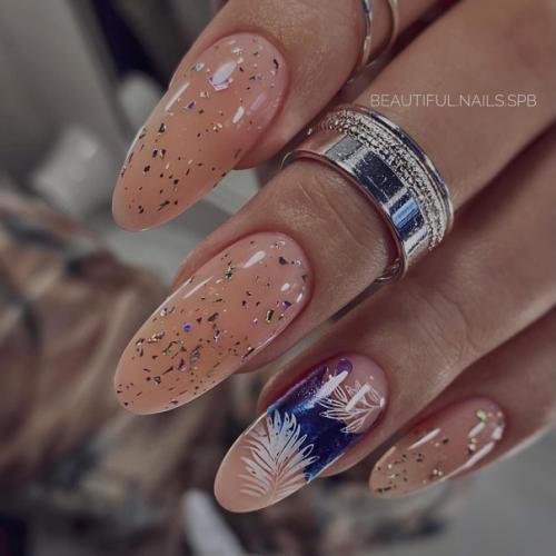 Топ с поталью очень удобен тем, что просто закрепляя гель - лак, можно придать маникюру завершенный красивый вид. 01