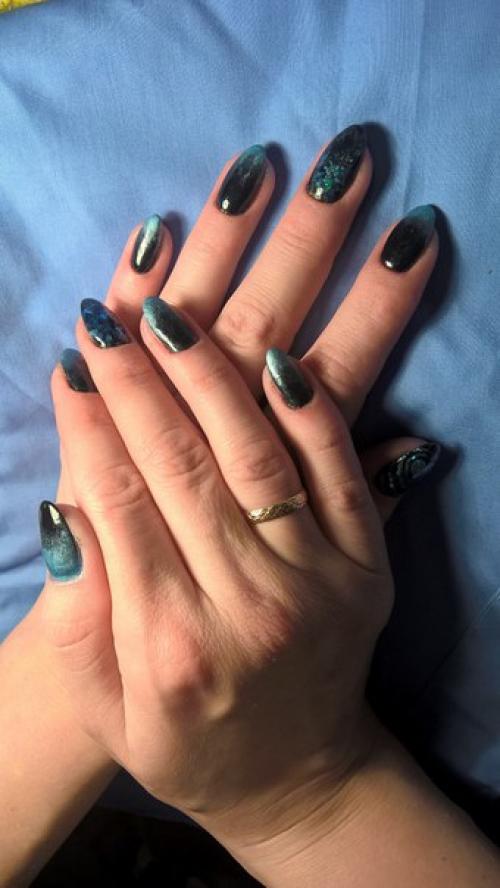 Привет) девочки не судите строго, купила себе гель лаки и всяческий дизайн, получаю огромное удовольствие делая маникюр? 02