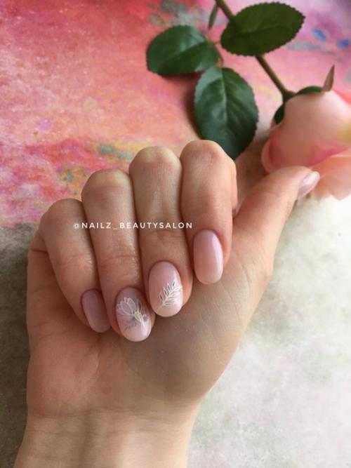 Наша студия в поисках моделей на маникюр с покрытием! 06