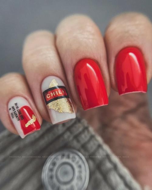 Красный цвет - безусловно один из самых ярких и акцентных, который любит быть в центре внимания. 09