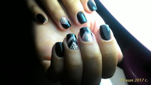 Жду критики) отношусь к ней хорошо самоучка, занимаюсь около года. 06