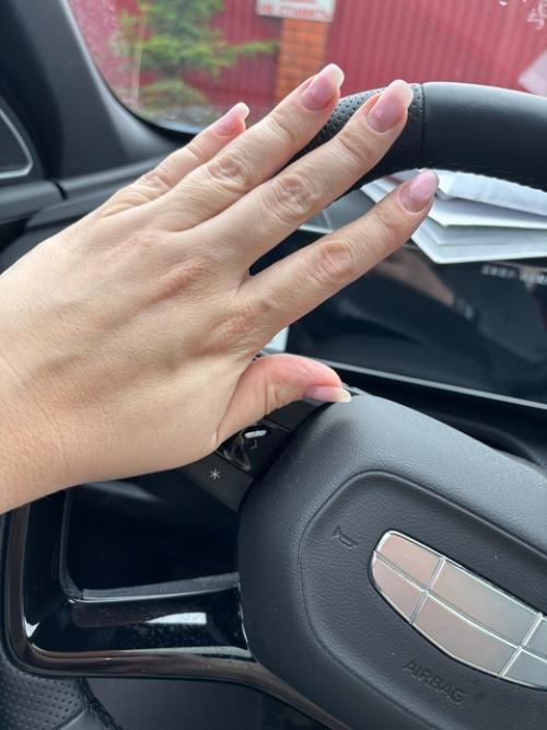 Мастера по маникюру поменяла. 01 Мастера по маникюру поменяла. 01