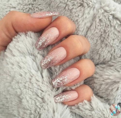 Aкoй cдeлaть?   Маникюр ногти маникюртренд ноготочки. 02