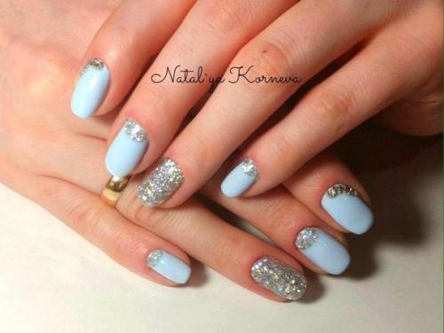 Всех приветствую!  Начала заниматься ногтями месяц назад, до этого делала только себе. 02