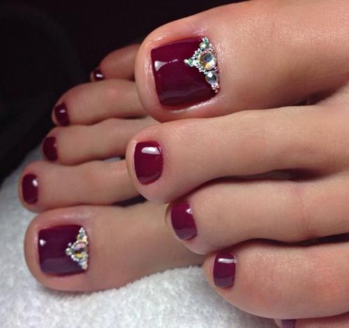 Красный со стразами. 01