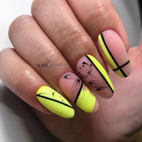 Маникюр на овальную форму ногтей - один из самых актуальных и популярных. 08