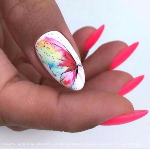 Акцент на большом пальце - новинки модного маникюра для весны и лета. 07