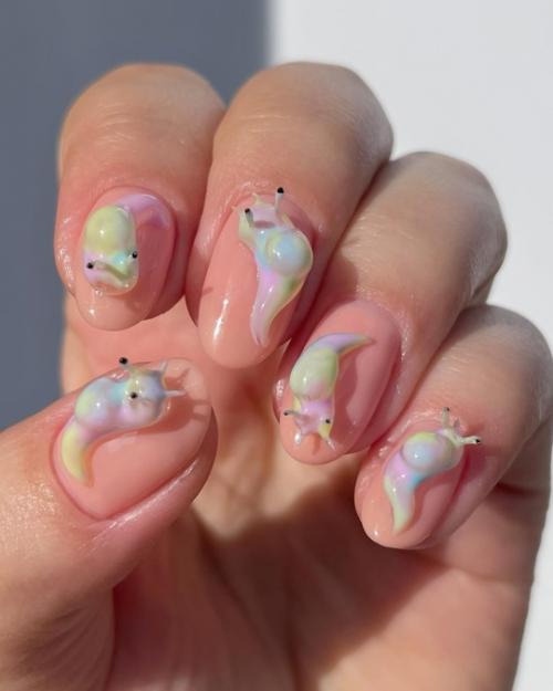 Маникюр со слизнями - это необычный и весьма заметный тренд, который может привлечь внимание своей оригинальностью. 02 Маникюр со слизнями - это необычный и весьма заметный тренд, который может привлечь внимание своей оригинальностью. 02