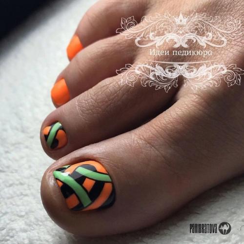 Педикюр с абстракцией. 10. 07