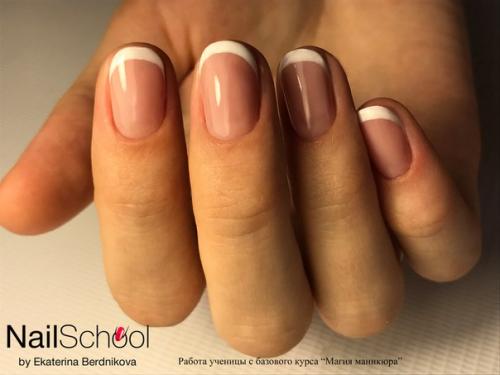 В школе Nailschool Екатерины Бердниковой. 02